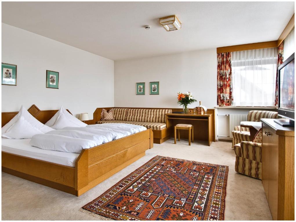 סן אנטון "Quality Hosts Arlberg" Hotel Garni Mossmer מראה חיצוני תמונה